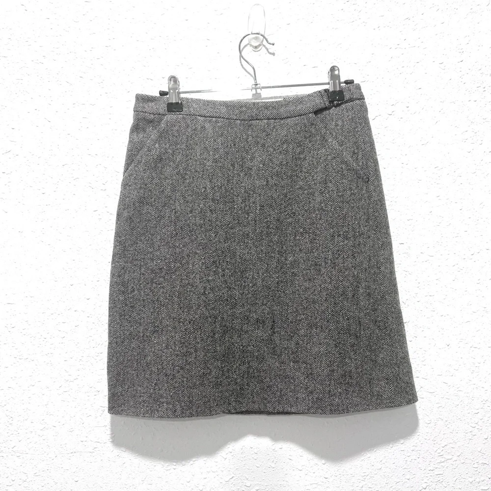 J. Crew Gray Pencil Skirt Knee-Length Work 2‎